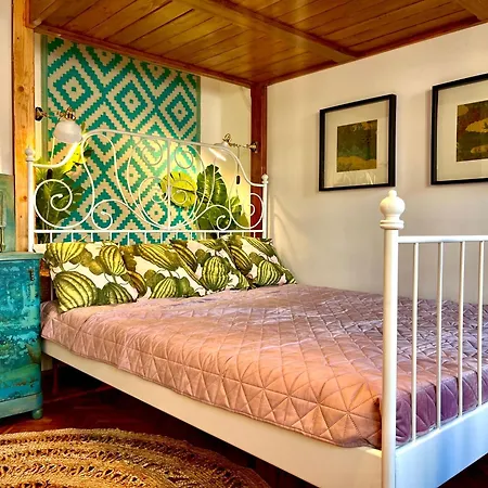 Cosy Art Flat 2 *